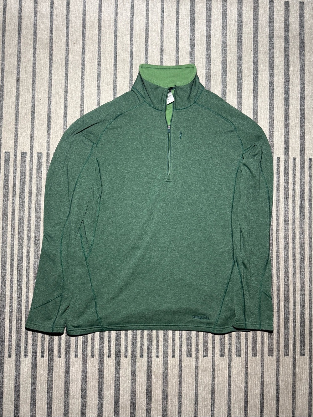 Patagonia Men's Heathered Green Quarter-Zip Pullover